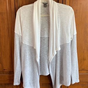 Eddie Bauer Cardigan Sweater - Size M (EUC)